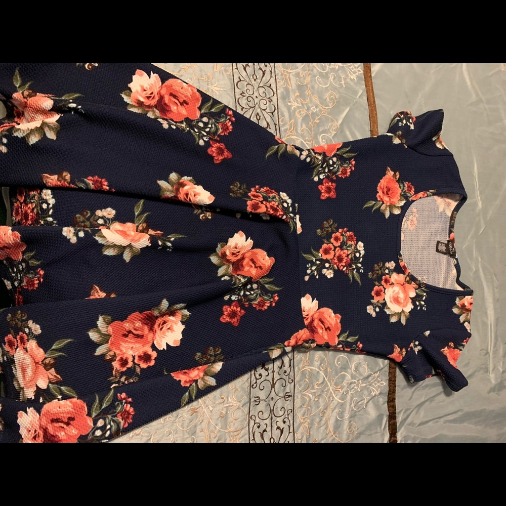 Floral dress .